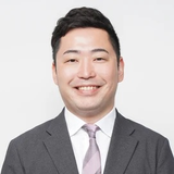 山根 康平