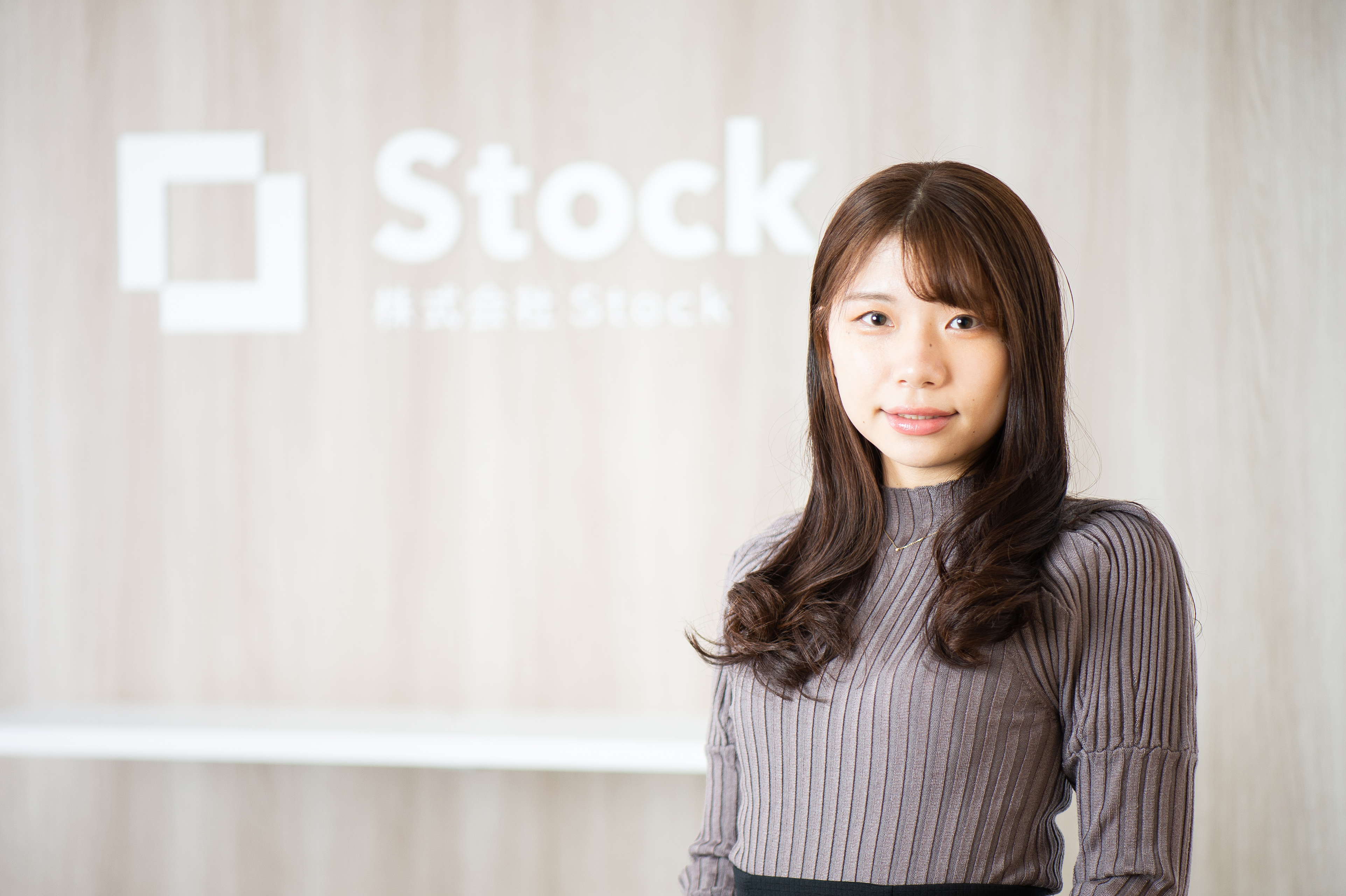 【社員インタビュー#1】「毎日100点満点の幸せ」──セールス / カスタマーサクセスの枠を超えて挑む、石口さんが見つけた“働く意味”