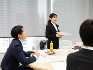 自社の研修を活用して、お客様と対等に話す土台を作る