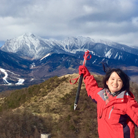 栗島（吉田） 瞳さんのプロフィール