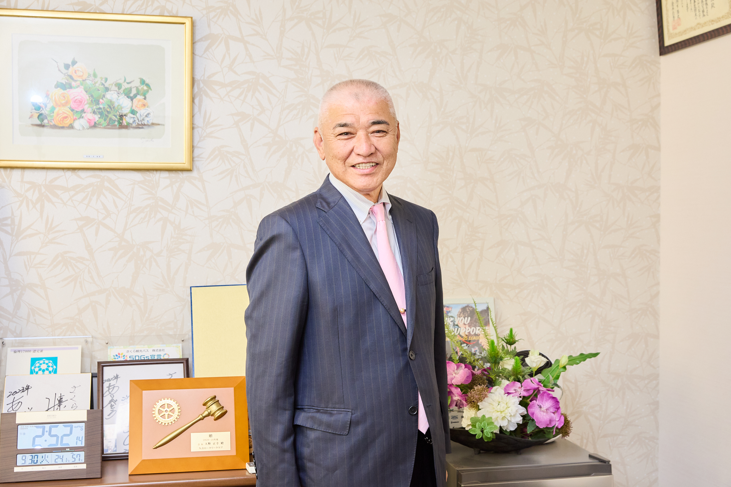 【さくら観光バスの社長が語る】「育成して、良い会社に移っても構わない」。社長が若手・中堅の採用を「未来のために必要」と強調する真意