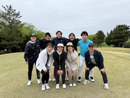 ゴルフで築いた強固な基盤をもとに、グランピングなど次々と新規事業の種を蒔いています。事業立ち上げの責任者へ、年齢や経験に関わらず挑戦できるチャンスがここにはあります。