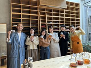 定期的に開催している、ワークショップ。社外のエシカルブランドとタッグを組んで、多くの方々に地球の未来を考えるきっかけを与えつつ、自分たちも再考する機会を常に持っています。自己成長と会社の成長、どちらも体感できる、そしてそれが地球環境の未来につながる、素敵な企業であると自負しています。