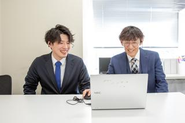 契約後は営業と一緒にお客様にご挨拶。ここからがカスタマーサクセスのスタートです。
