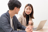 社員全員が助け合いながら、一人ひとりが自分だけでなく「自分とともに会社全体を大きくする」ことを目標に主体的に動いています。