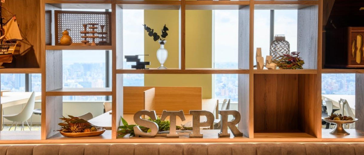 グラフィックデザイナー|動画サムネイルやグッズデザイン等お任せします！