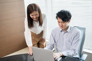 普段は物理的に距離があるからこそ、脱無関心脱孤独を大切にしています。プライベートではゲームやアニメ好きが多く、趣味の集まりもあるほどです！