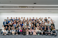 会社のビジョンや各部門の取り組みを全員で共有する一大イベント『方針共有会』