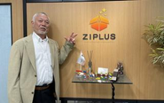 当社代表の金坂 茂です。代表自らが受付に入ることもあります！