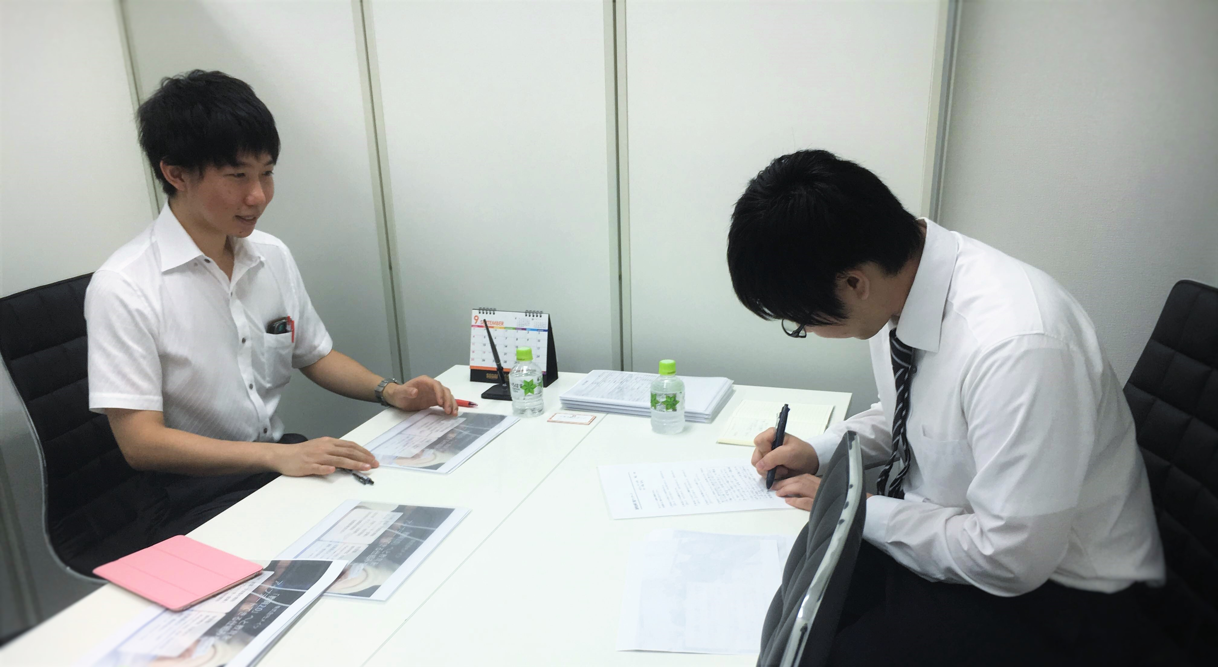 【悲報】オフィスが、某楳図か○おさん宅のようなことに！！！