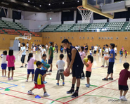 栃木でのバスケットボールスクールの様子。地元への貢献活動も活発に行っています。