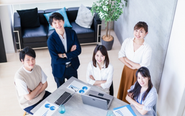 現在従業員は23名。現在活躍している社員の多くは、他業界からの転職者です！