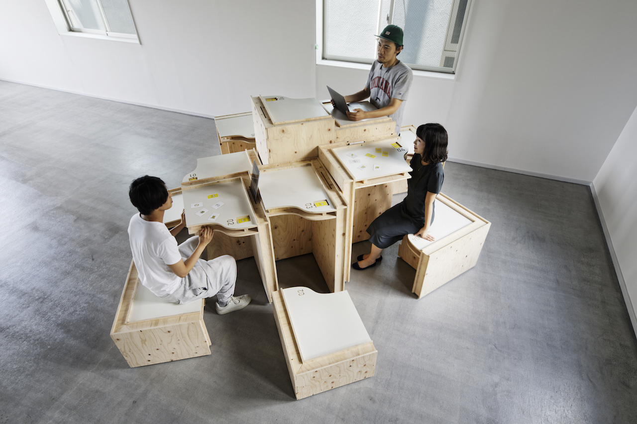 アイデアが生まれる机、つくりました