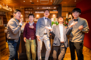 フラットでオープンに、そして行動する集団です
