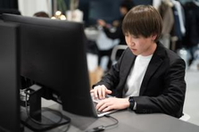 アートディレクター | 洗練されたデザインとメンバーをまとめるディレクター