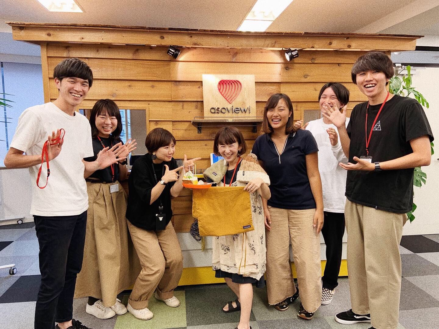 【私たちが伝えるアソビュー】ギフトサービス部で働く私がよく笑い、仕事が楽しい！と感じる理由。