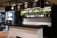 新オフィスのバーカウンター