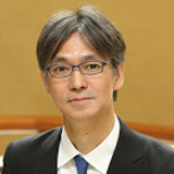 Tomo Suzuki