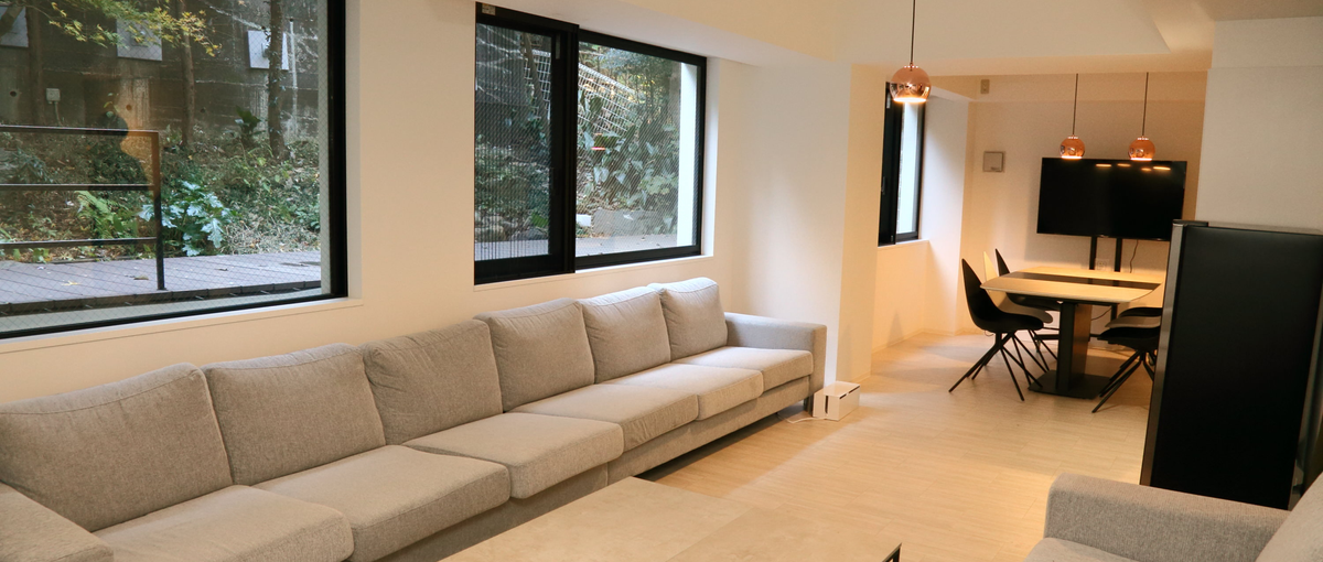 ファッショントレンドの最先端で活躍できる！広告/WEBデザイナーを募集！