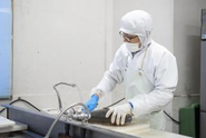 自社工場での加工の様子