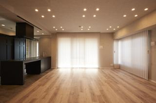 不動産の資産価値向上に貢献！営業×専門スキルを付けるなら