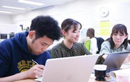 男女比は4：6。いつも賑やかです！