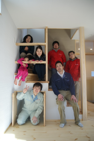 完成現場での1ショット。いい笑顔です。