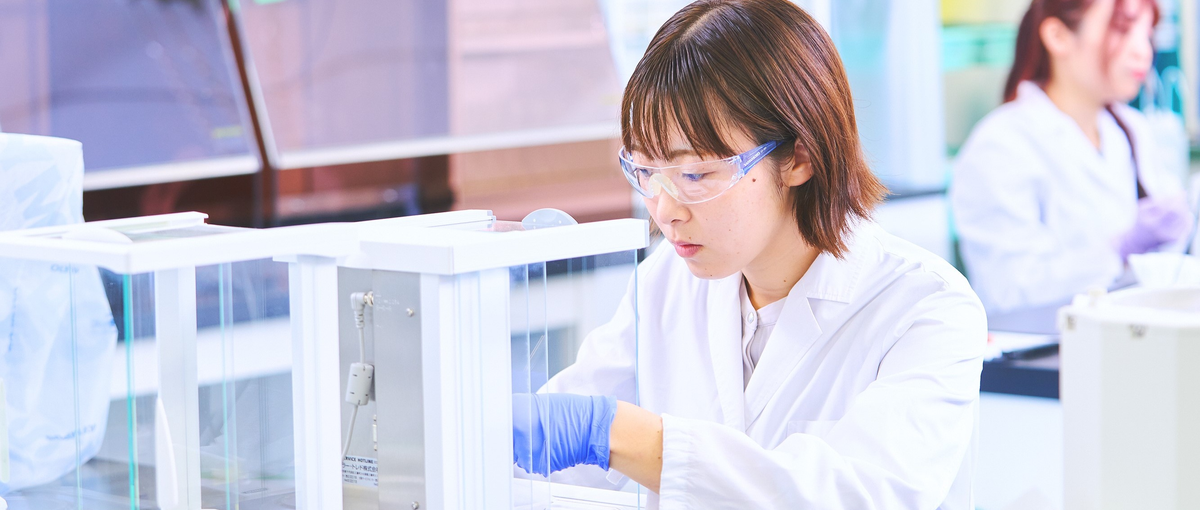  27卒）化粧品研究の裏側｜理系学生のための口紅開発体験／東京開催