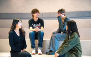 若いスタッフが中心になって学校をつくる