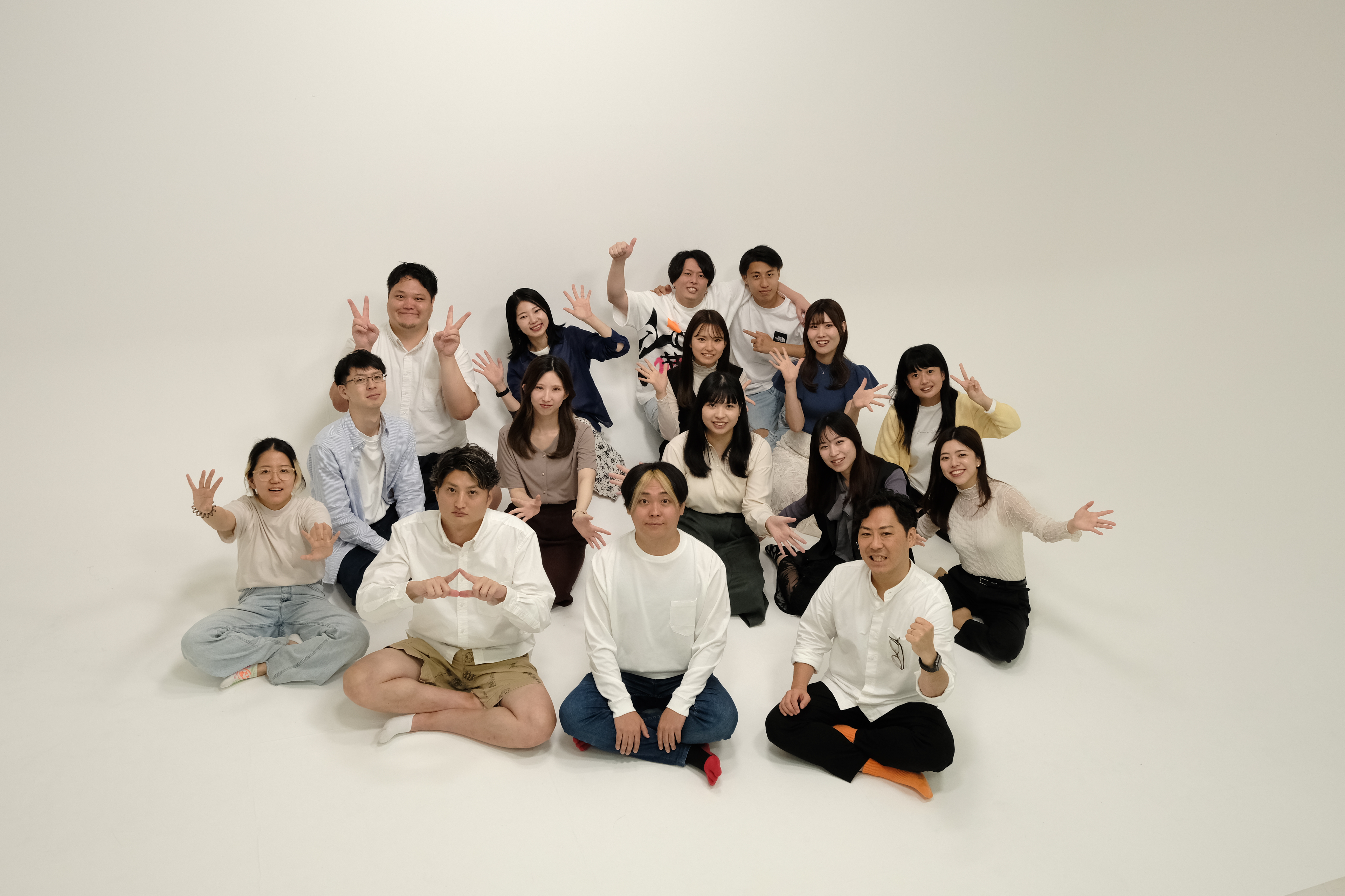 【社員アンケート】リモートワークは週に〇回！？新卒が会社の実態を聞いてみた！