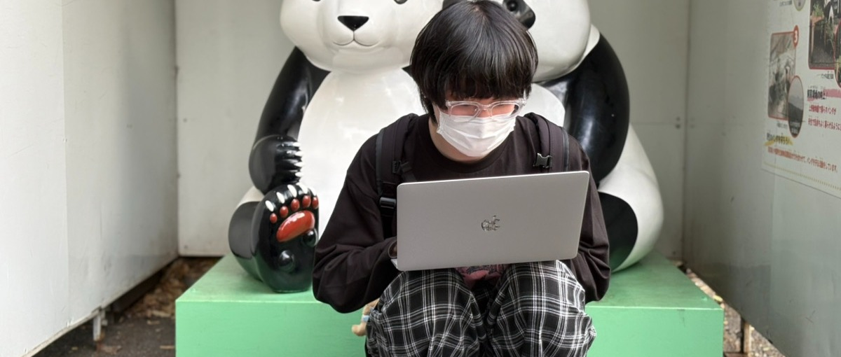 えっほ。えっほ。WEBデザイナー欲しいって伝えなきゃ。