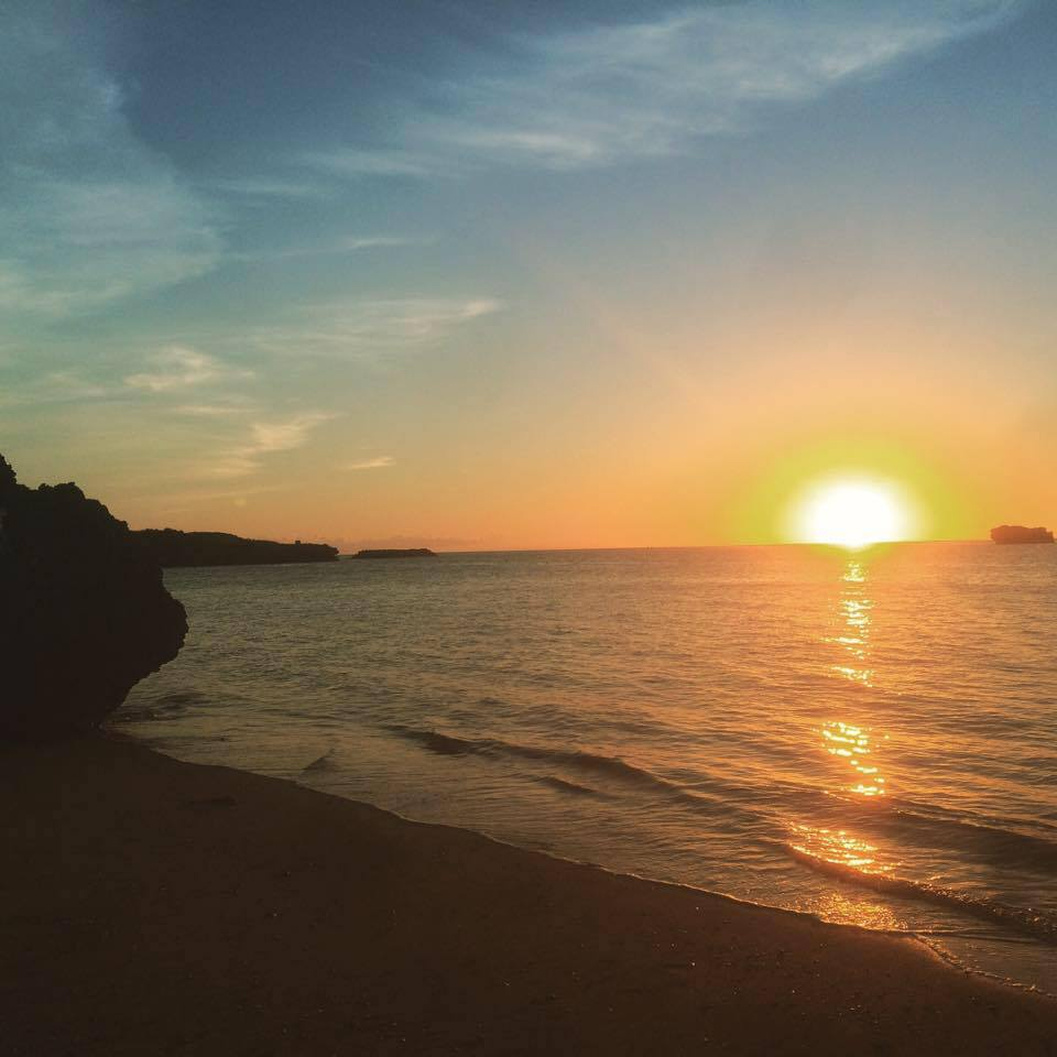 沖縄県うるま市浜比嘉島の朝陽