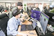 クラウド/サーバー事業、システム開発事業、Webサービス事業を行っています。