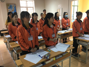ベトナム現地で一生懸命日本語の勉強をしています。