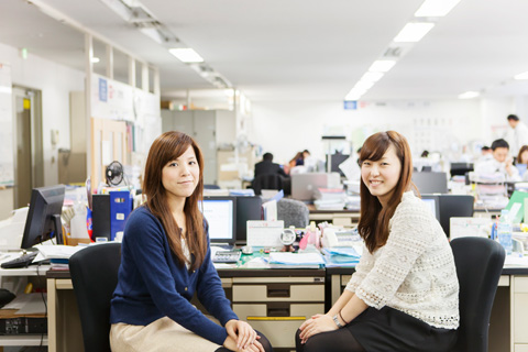 結婚しても、辞めない人が多いです。出産して、戻ってくる人も多いです。