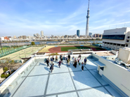 対面で会う機会が減ったこんな時代だからこそ、さまざまな人とのつながりをつくり、関係性を深められる空間をつくっていきます。