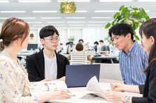 財務経理｜東証上場PR会社～創業60年｜増収増益企業グループを支える！