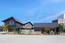 人の集まるこだわりのオフィス！住まいのソト空間を提案する営業職募集