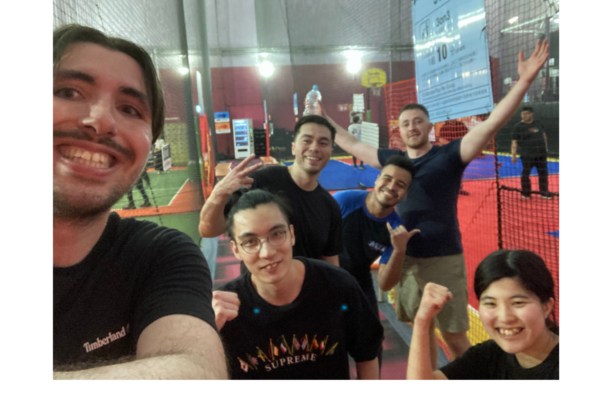 海外インターン生たちとスポッチャ＆ゲームパーティー！