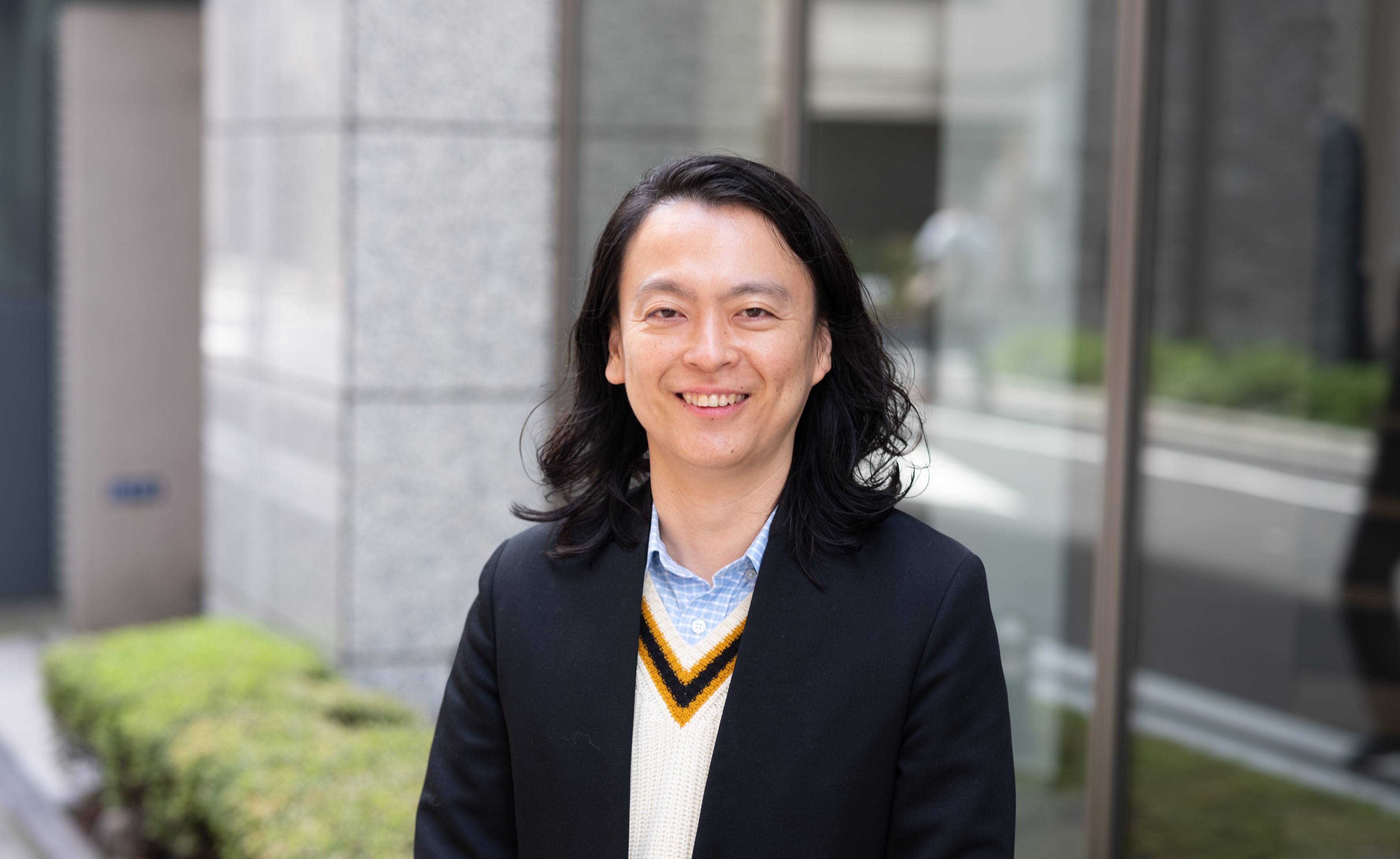 これからは、コンサルだけでは生き残れない。「経験×コンサル」の価値を強みに事業を展開する株式会社Arinosの代表・古家由也インタビュー