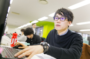営業と相談しながら制作していただきます。