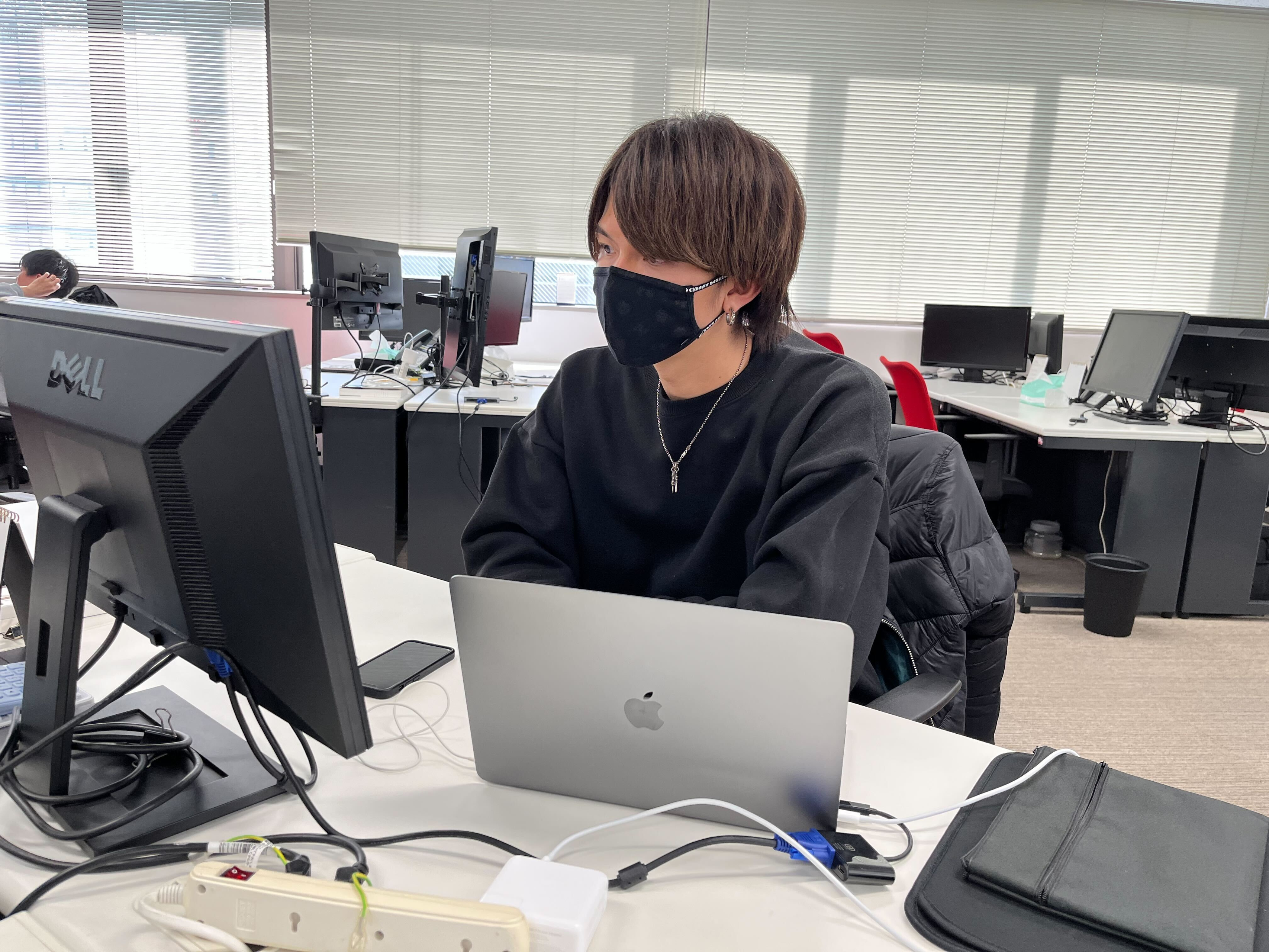 【社員インタビュー#2】ブラインドタッチすらできなかった自分が24歳で福岡責任者になるまで