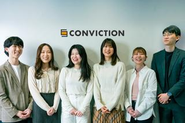 若手が多い印象ですが、1期生や2期生の中にはエンジニア歴3年目を迎えるメンバーも！業界的にはまだまだですが、しっかり成長していける環境はここにあります！