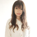 舘林 真里子