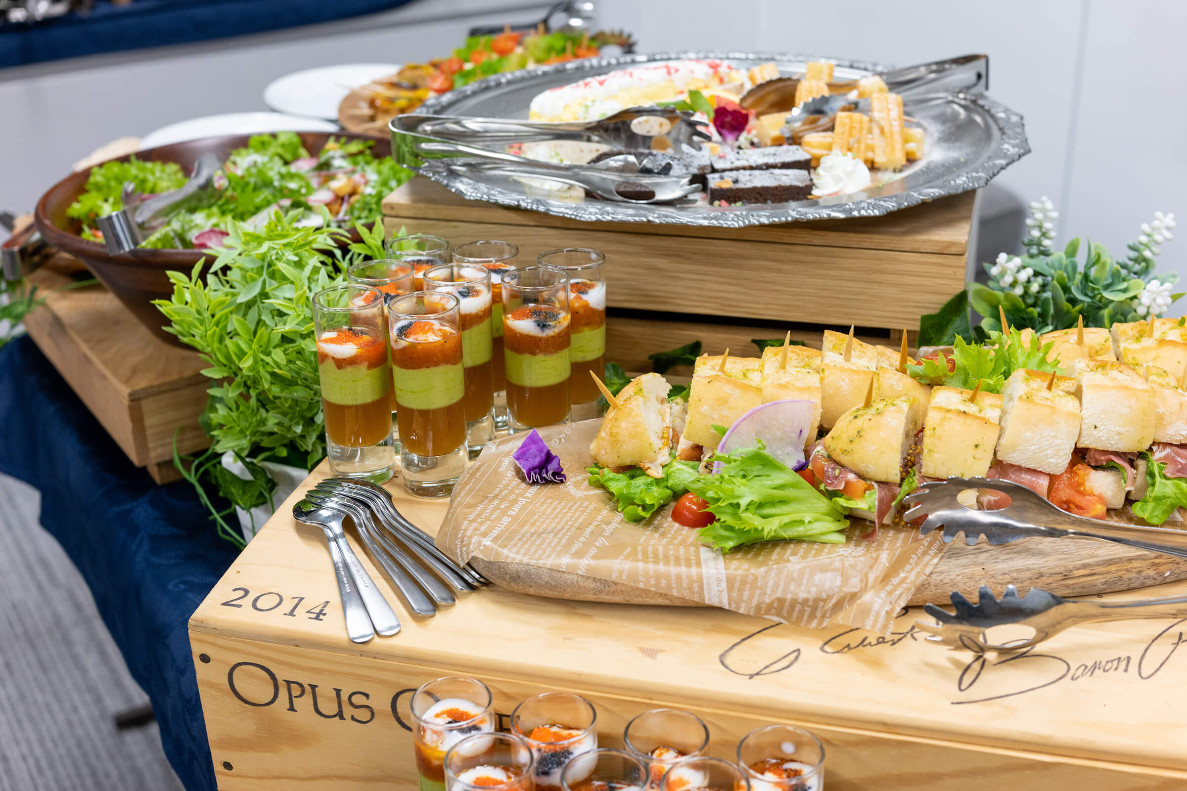 テックタッチ2周年パーティー〜こうして肩を並べて飲んで〜