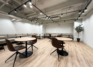 オフィスは広く快適な環境