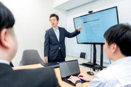 金融業界に特化してITプロジェクトを支援。