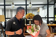 一人ひとりのお誕生日を全社員でお祝いする会も！
