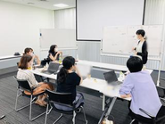 女性にとっても働きやすい環境を整えており、活躍する女性社員が多いのも特長。