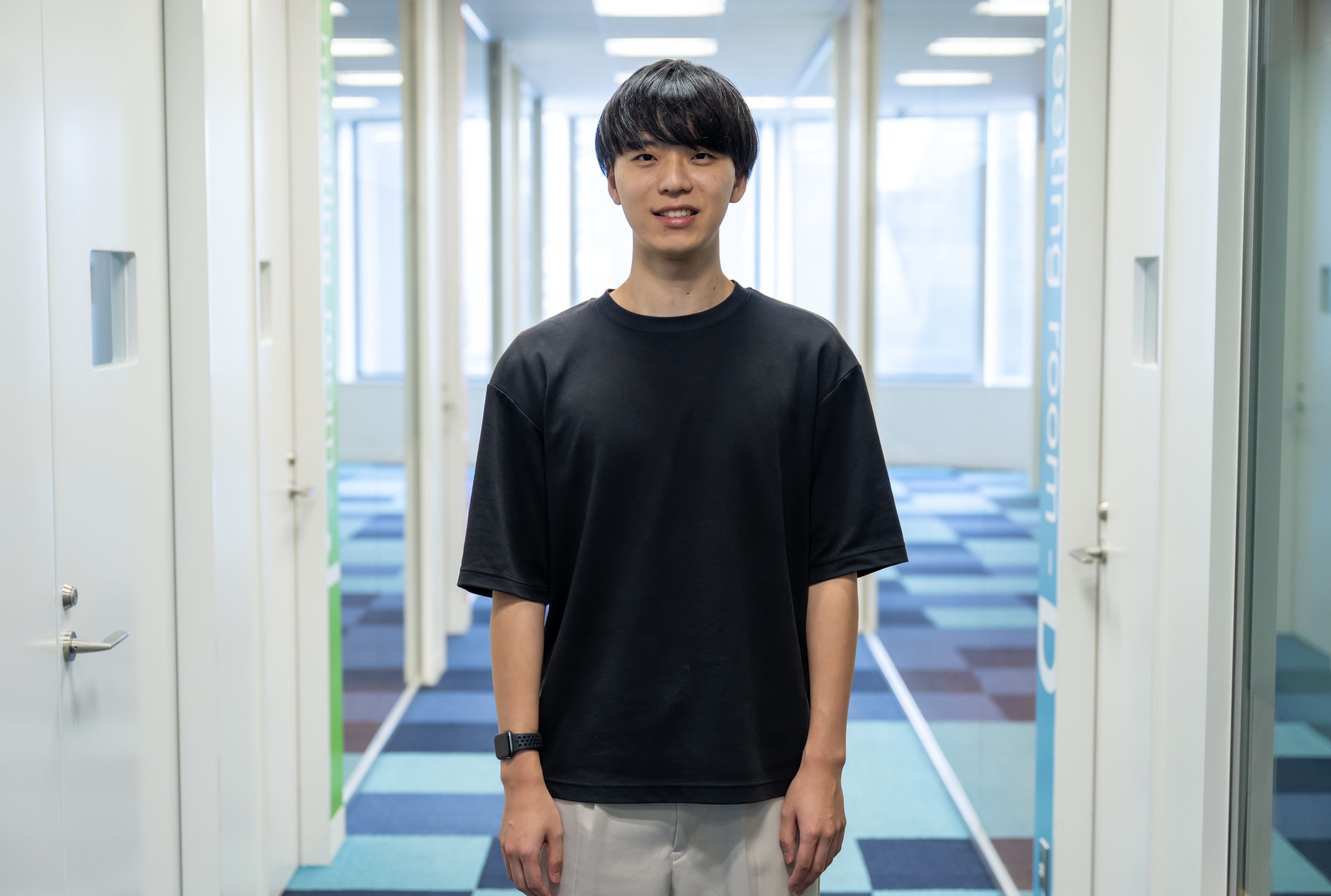 エリート会社員 社員インタビュー：開発部 プロダクト企画】「業界の先頭を